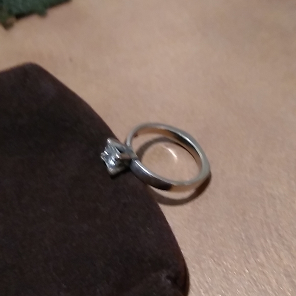 Solitaire Diamond Wedding Ring - Picture 2 of 4